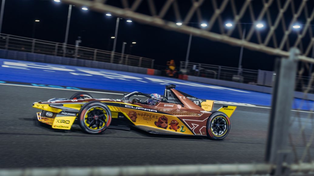 Dan Ticktum, Porsche 99X Electric (nº 33), Cupra Kiro, 2ª carrera del E-Prix de Yeda, 2026, Porsche AG