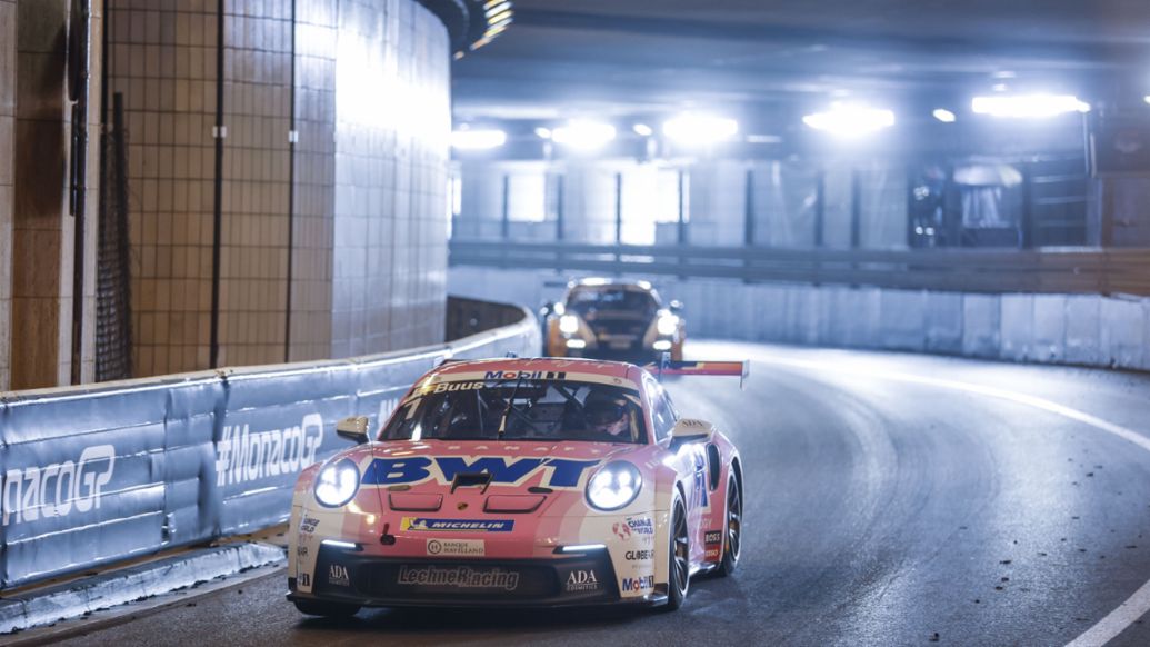 Porsche Junior Bastian Buus (Dinamarca), BWT Lechner Racing (#1), Porsche 911 GT3 Cup, Porsche Mobil 1 Supercup, Montecarlo (Mónaco), 2023, Porsche AG
