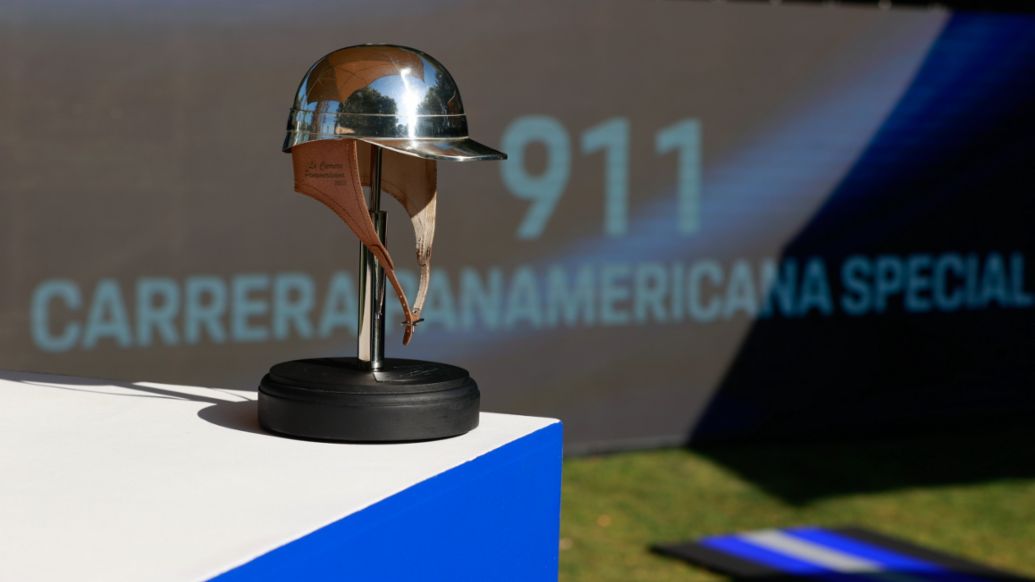 Pagan más de 390 000 dólares por el 911 Carrera Panamericana Special