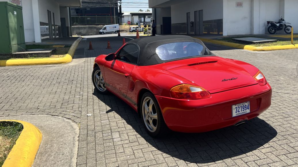 El primer Porsche importado a Costa Rica sigue rodando por el país