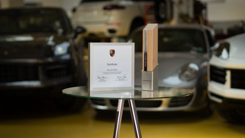 Porsche Ecuador es reconocido por su excelencia en servicio de postventa