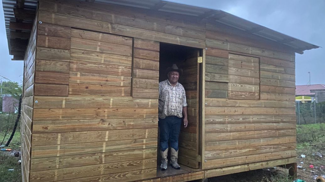 Un nuevo hogar para la familia Morales. Porsche Honduras y TECHO se unen para construir viviendas en Comayagua