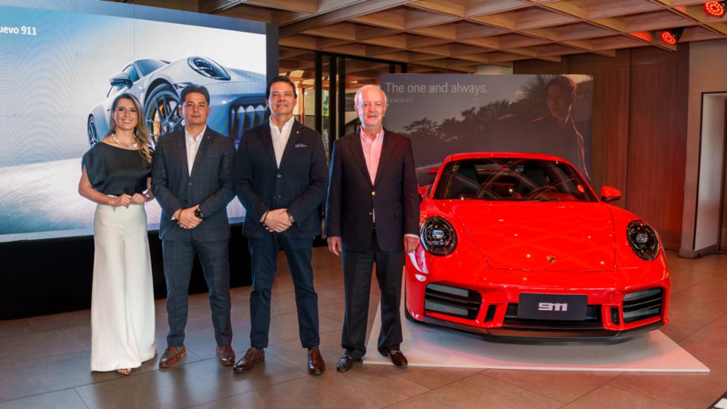 Gerente de Mercadeo, Coordinador de Ventas Porsche, Gerente Comercial,Lanzamiento 911 (992.2), Quito, ECU, 2025, Porsche Ecuador