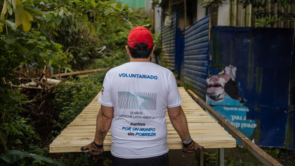 Porsche Latin America y TECHO cierran 2025 con la construcción de 51 nuevas viviendas en América Latina