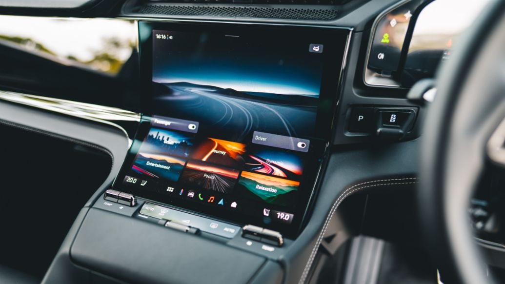 Cayenne Electric range in Singapore, Cayenne Turbo Electric SUV, 2026, Porsche Asia Pacific