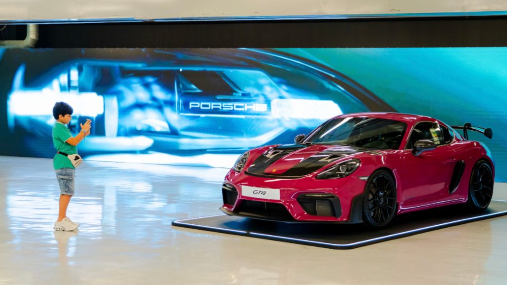 Porsche World Road Show, Abu Dhabi, 2025, Porsche Middle East