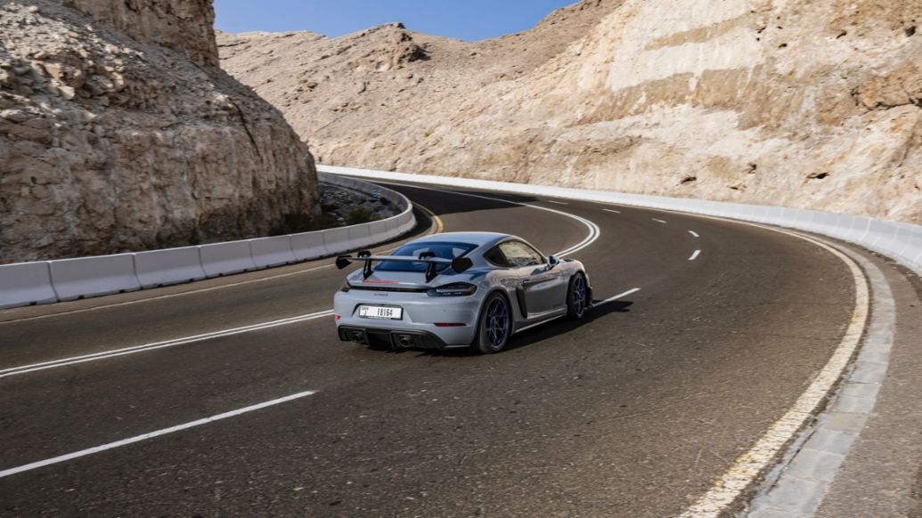 718 Cayman GT4 RS, Icons of Porsche Travel Experience, 2025, Porsche Middle East