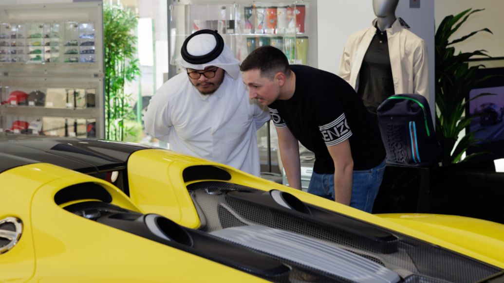 Klassics &amp; Karak, Porsche Centre Doha, Qatar, 2025, Porsche Middle East