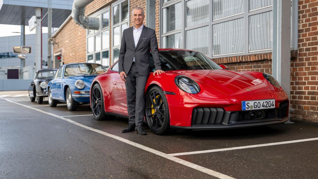Albrecht Reimold, Membru al Consiliului Executiv, Producție și Logistică la Porsche AG, 911 Carrera GTS (992.2), 911, 356 Pre-A (s-d), Stuttgart-Zuffenhausen, 2025, Porsche AG