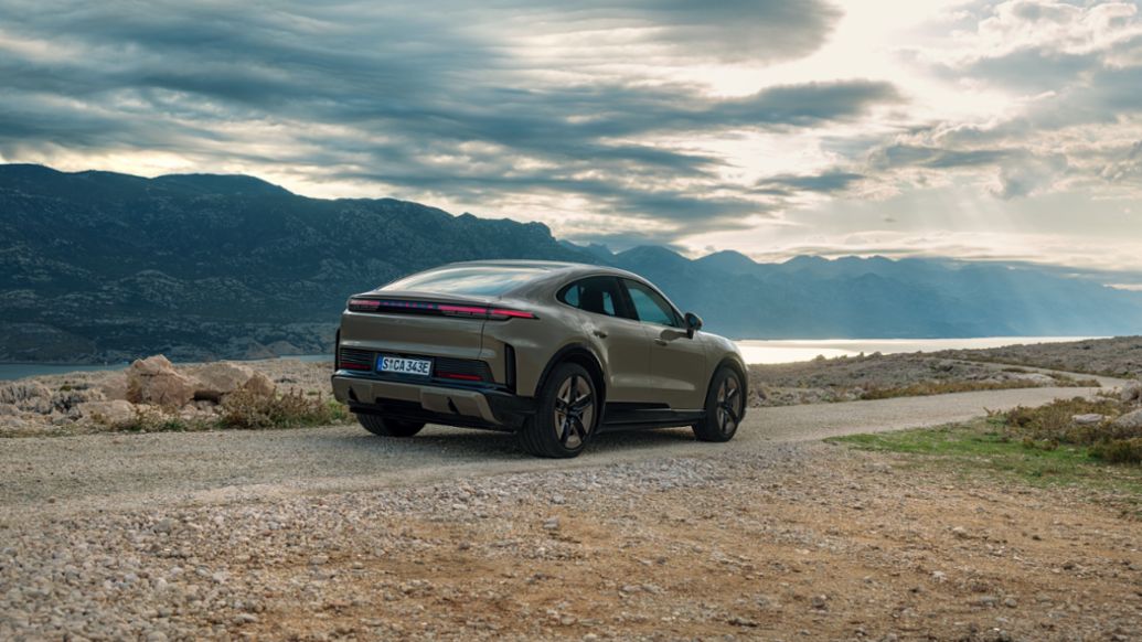 Inspirat de un model emblematic: noul Cayenne Coup&eacute; Electric, comunicat de presă. 24/04/2026, Porsche AG