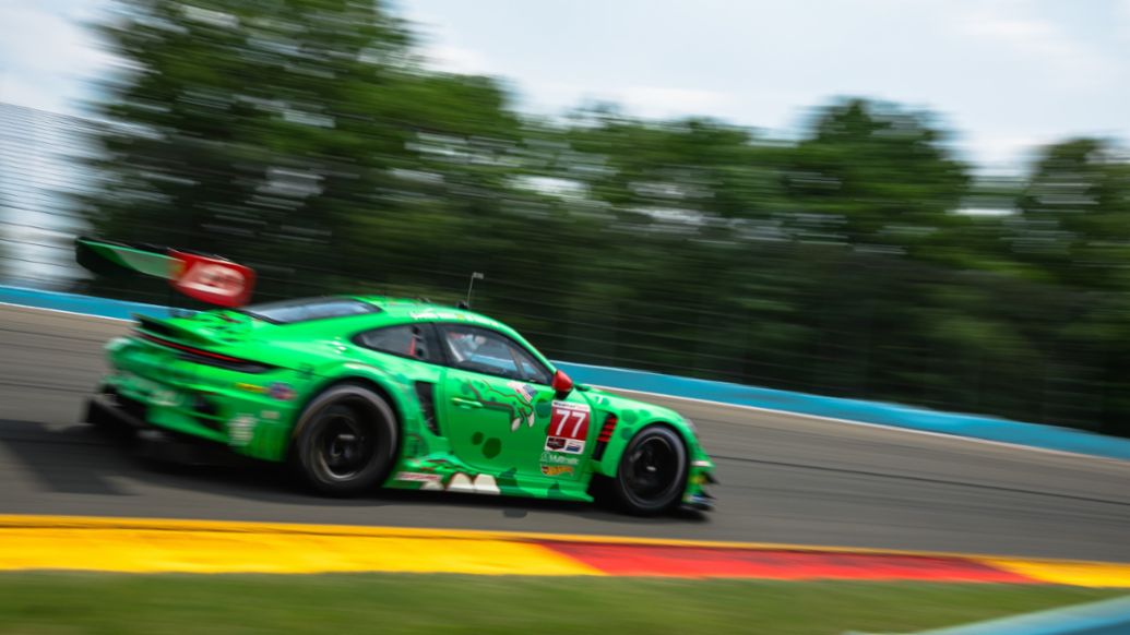 Porsche customer teams take on GT competition at CTMP