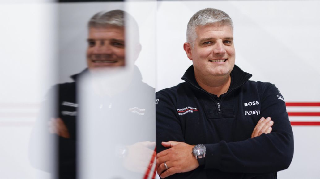 Porsche sets sights on securing the WEC crown at the season finale