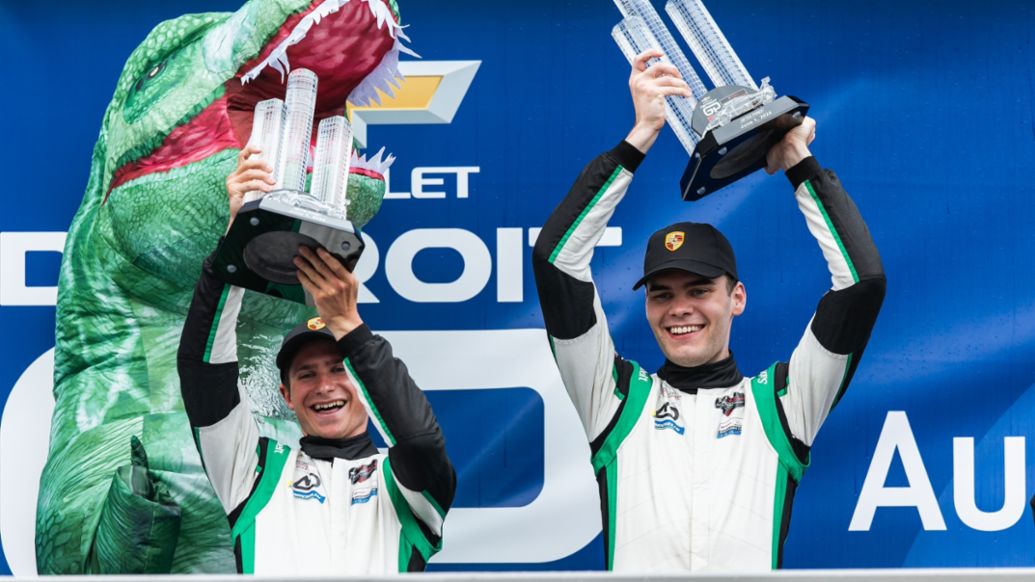 Porsche customer teams take on GT competition at CTMP