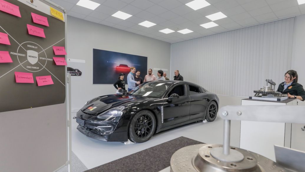 Porsche-Mitarbeiter, 2019, Porsche AG
