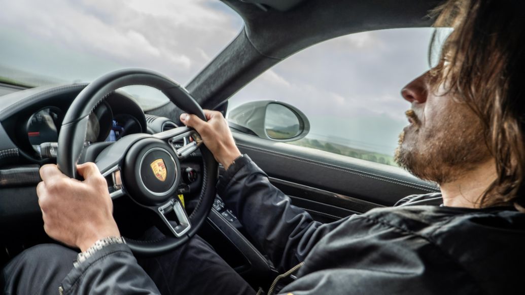 Neil Primrose, 718 Cayman GTS, 2019, Porsche AG