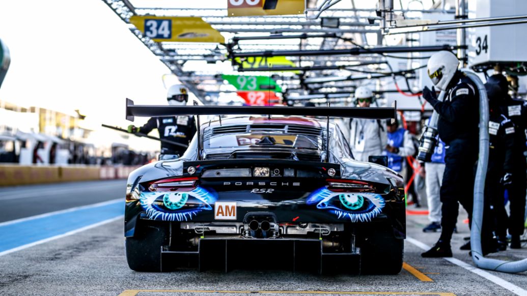 911 RSR, Team Project 1 (56), pre-test for the 2019 Le Mans 24-hour race, 2019, Porsche AG
