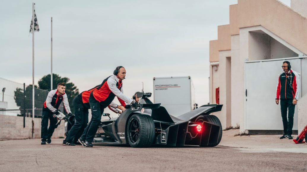 Porsche Formula E car, Calafat, 2019, Porsche AG