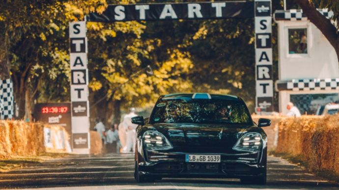 Taycan, Goodwood Motor Circuit, 2019, Porsche AG