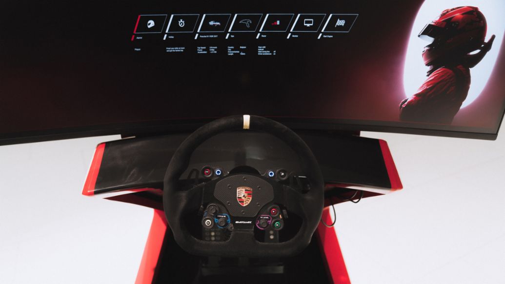 Max Benecke, sim racer, 2020, Porsche AG