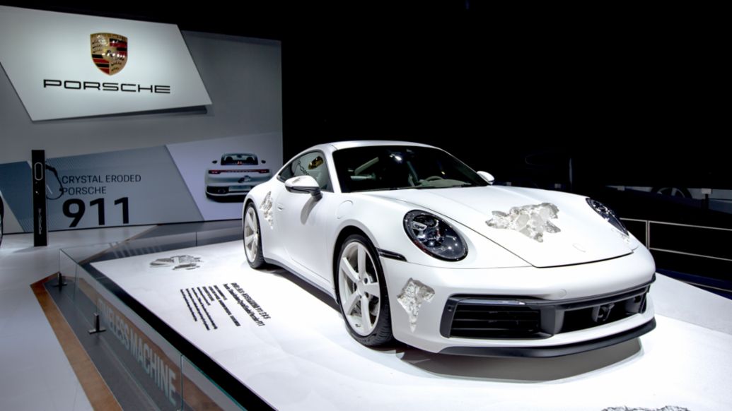 お買い得限定SALEdaniel arsham Porsche 911 Turbo コラボ ポルシェ 911 ターボ フィギュア ダニエルアーシャム ホワイト 未使用　37314 正規品 その他