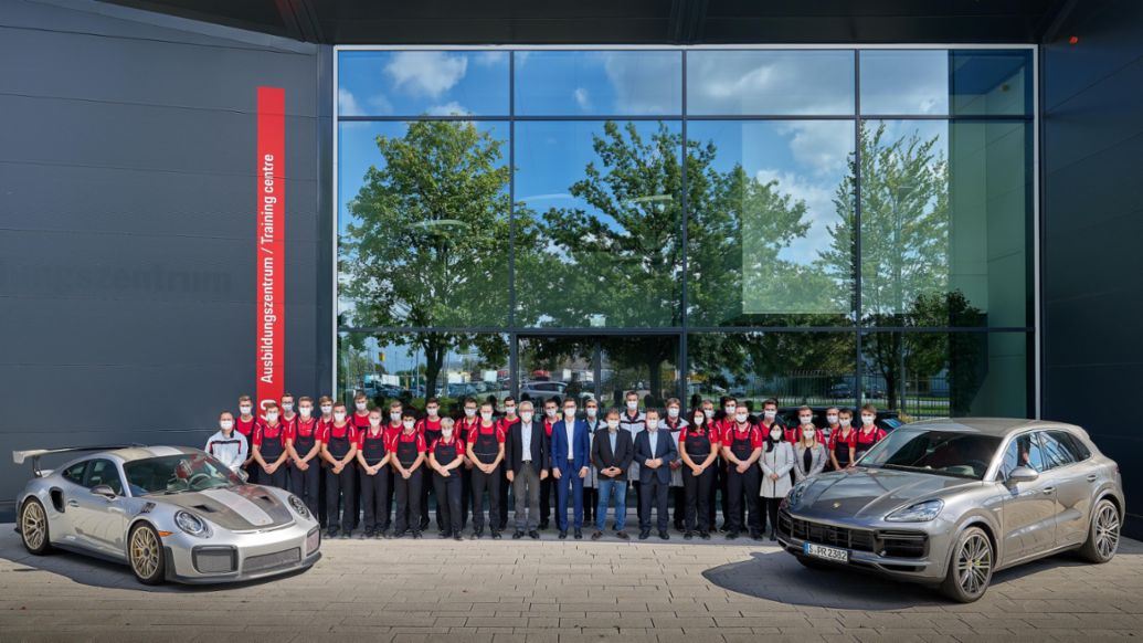 Auszubildende bei Porsche Leipzig, 2020, Porsche AG