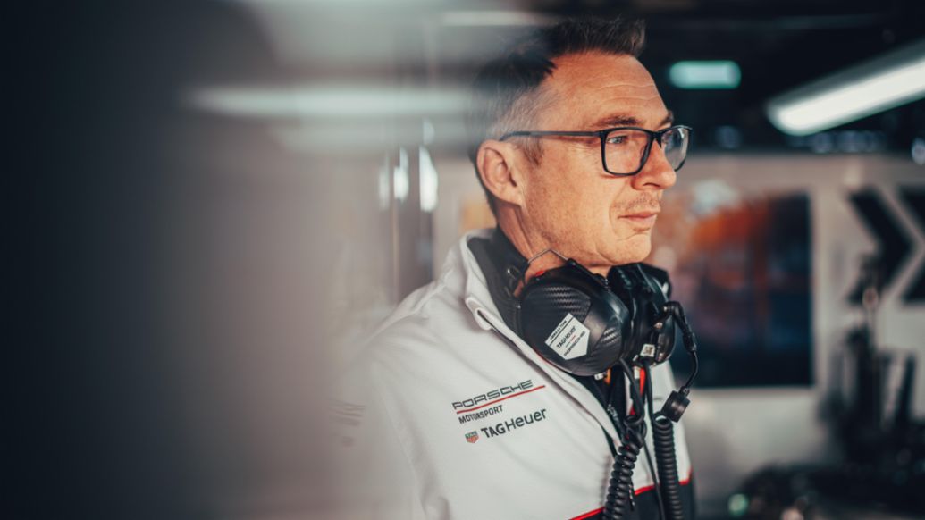 Amiel Lindesay, Head of Operations Formula E, 2020, Porsche AG