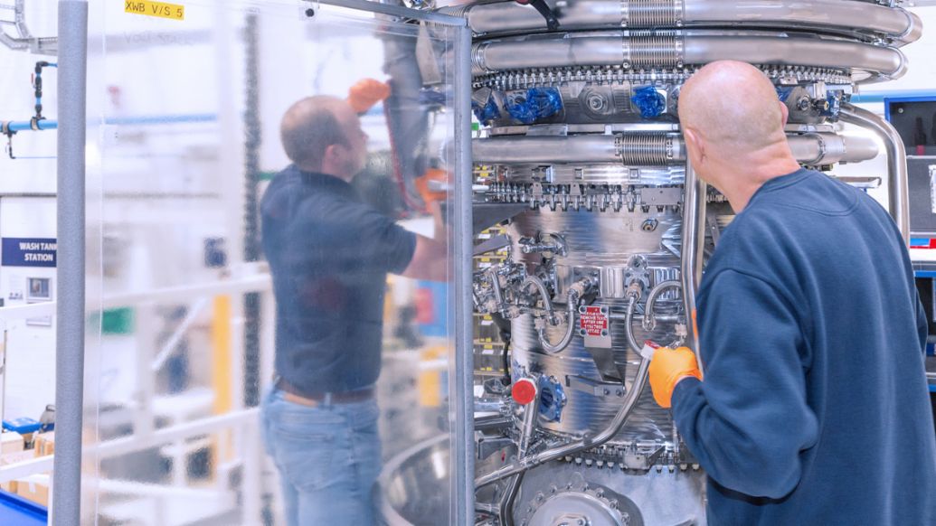 Trent XWB engine facility at the Rolls-Royce plant in Derby, United Kingdom, 2020, Porsche Consulting GmbH