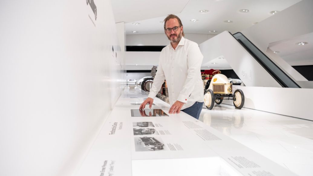 Frank Jung, Leiter Unternehmensarchiv, Porsche Museum, 2021, Porsche AG