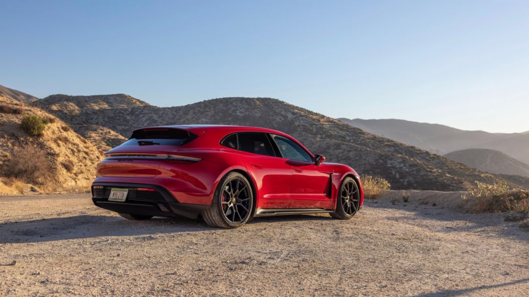 Taycan GTS Sport Turismo, Los Ángeles, 2021, Porsche AG