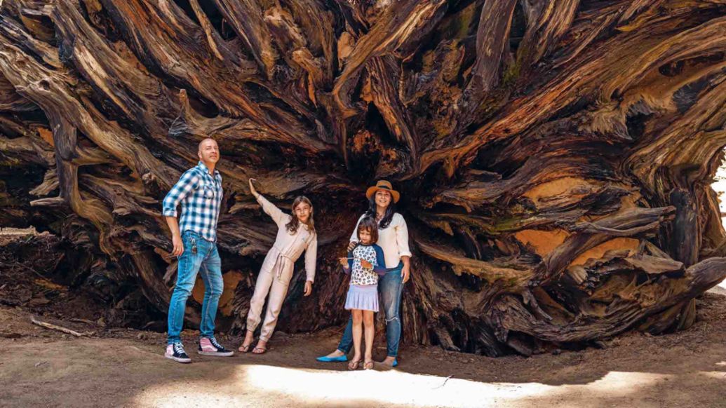 John Chuldenko y su familia, Parque Nacional de las Secuoyas, 2021, Porsche AG