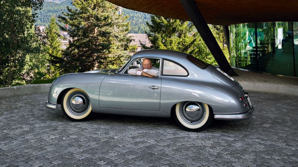 Lord Norman Foster, Porsche 356, St. Moritz (Suiza), 2021, Porsche AG