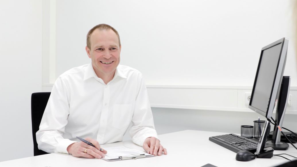 Dr. Daniel Mauss, Leiter Gesundheitsmanagement bei der Porsche AG, 2021, Porsche AG