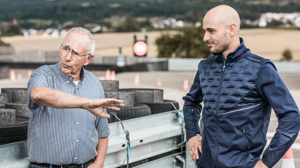 Jürgen y Lars Kern (i-d), Weissach, 2021, Porsche AG