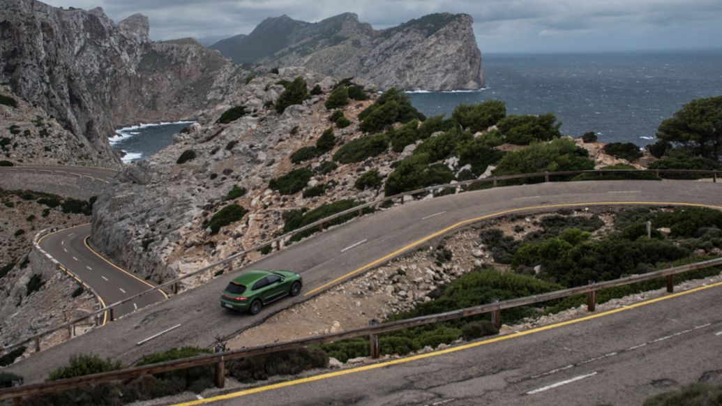 Macan S, Sa Calobra, Cap de Formentor, Mallorca, 2021, Porsche AG