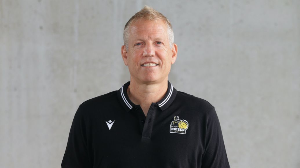 John Patrick, Trainer der MHP Riesen Ludwigsburg, 2021, Porsche AG
