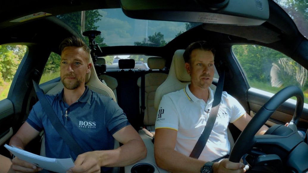 Henrik Stenson, Marcus Larsson, Taycan Turbo S, 2021, Porsche AG