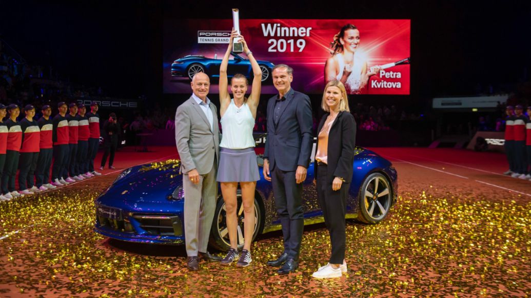 Markus Günthardt, Turnierdirektor des Porsche Tennis Grand Prix, Petra Kvitova, Gewinnerin des PTGP 2019, Oliver Blume, Vorstandsvorsitzender der Dr. Ing. h.c. F. Porsche AG, Anke Huber, l-r, 2019, Porsche AG
