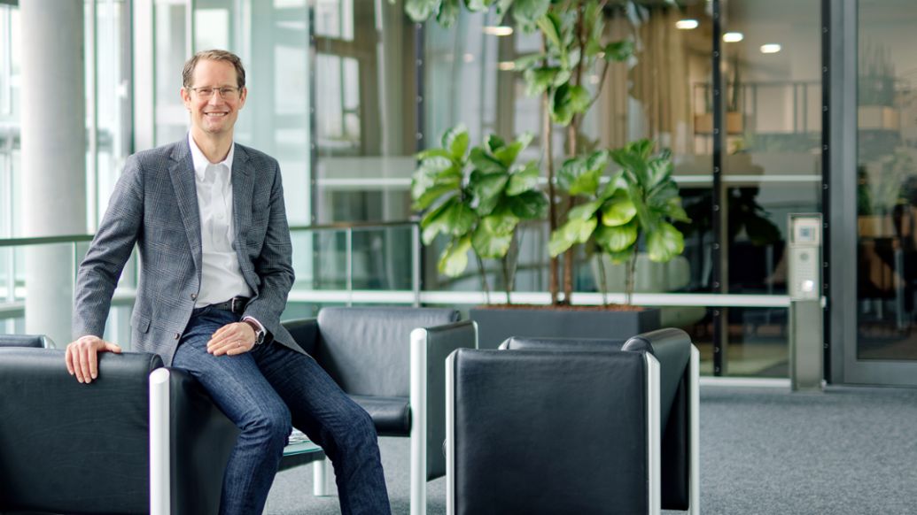 Dr. Marc Rieß, Geschäftsführer und COO bei Porsche Financial Services, 2022, Porsche Consulting
