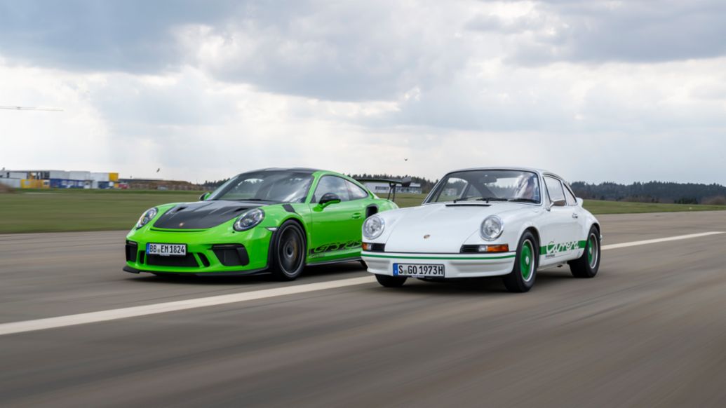 GT3 RS MK 2 (991) y Carrera RS 2.7 Sport, (i-d), 2022, Porsche AG