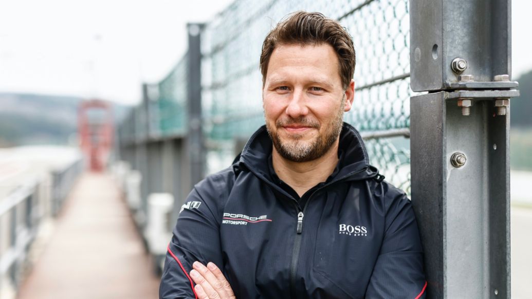 Sebastian Golz, responsable del Proyecto Porsche 911 GT3 R, Spielberg, 2022, Porsche AG