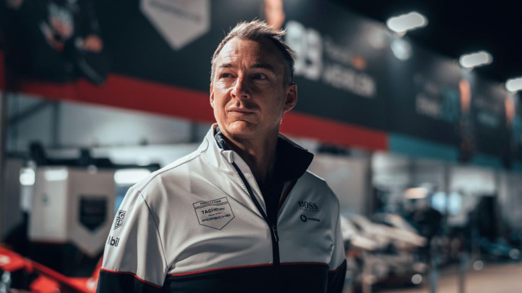 Amiel Lindesay, Head of Operations Formula E, 2022, Porsche AG
