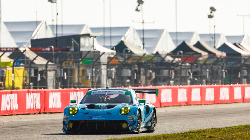 Porsche customer teams start West Coast IMSA swing on famous Long Beach  street course - Porsche Newsroom USA