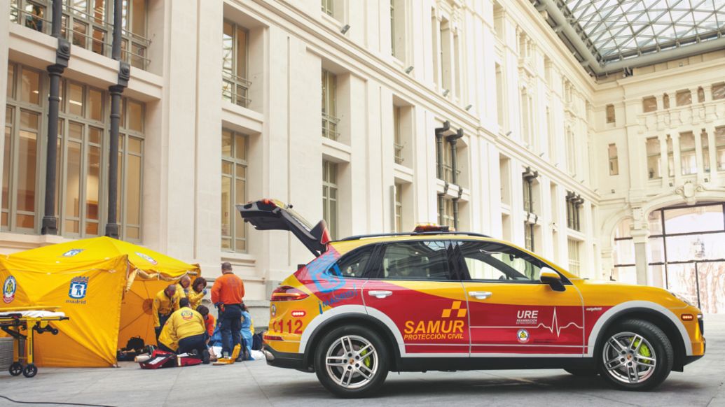 Cayenne S E-Hybrid, Baujahr 2015, 2022, Porsche AG