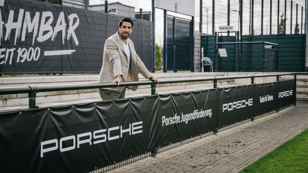 Sami Khedira, Ex-Profifußballer und Botschafter der Porsche Jugendförderung „Turbo für Talente", Porsche Fußball Cup, Mönchengladbach, 2022, Porsche AG