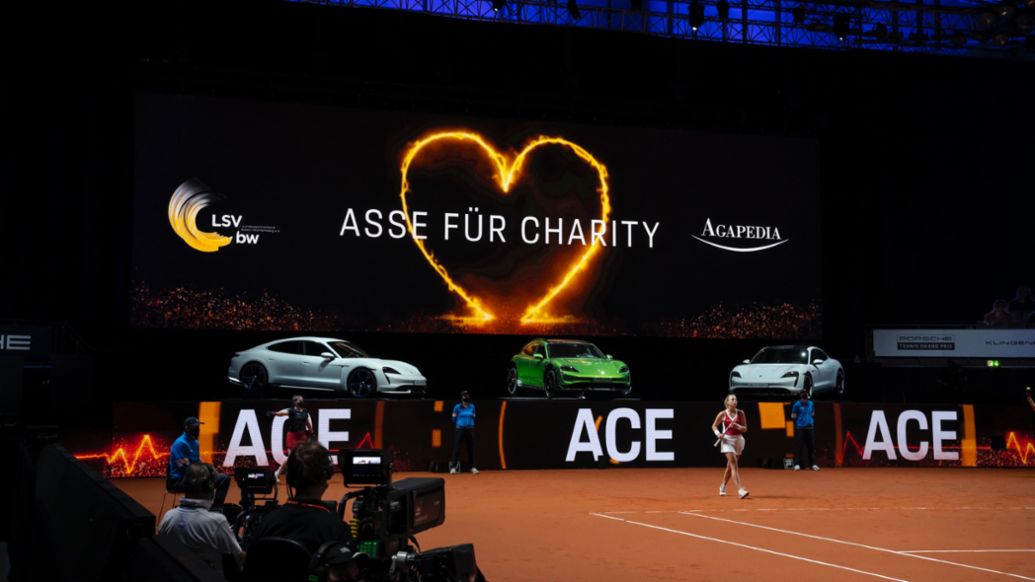 Asse für Charity, Porsche-Arena, Stuttgart, 2022, Porsche AG