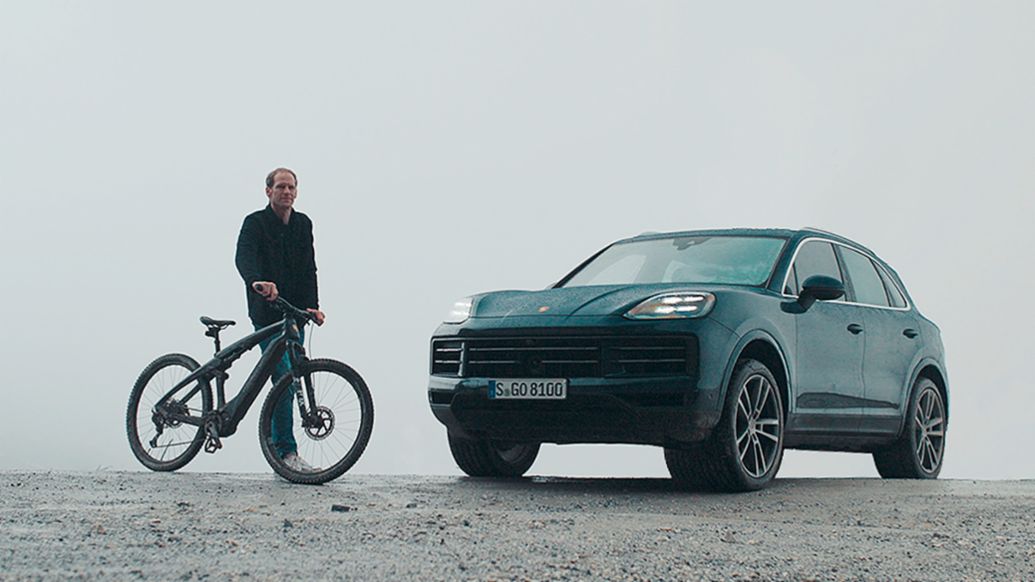 Jörg Bergmeister, Porsche-Markenbotschafter, Porsche Cayenne, 2023, Porsche AG