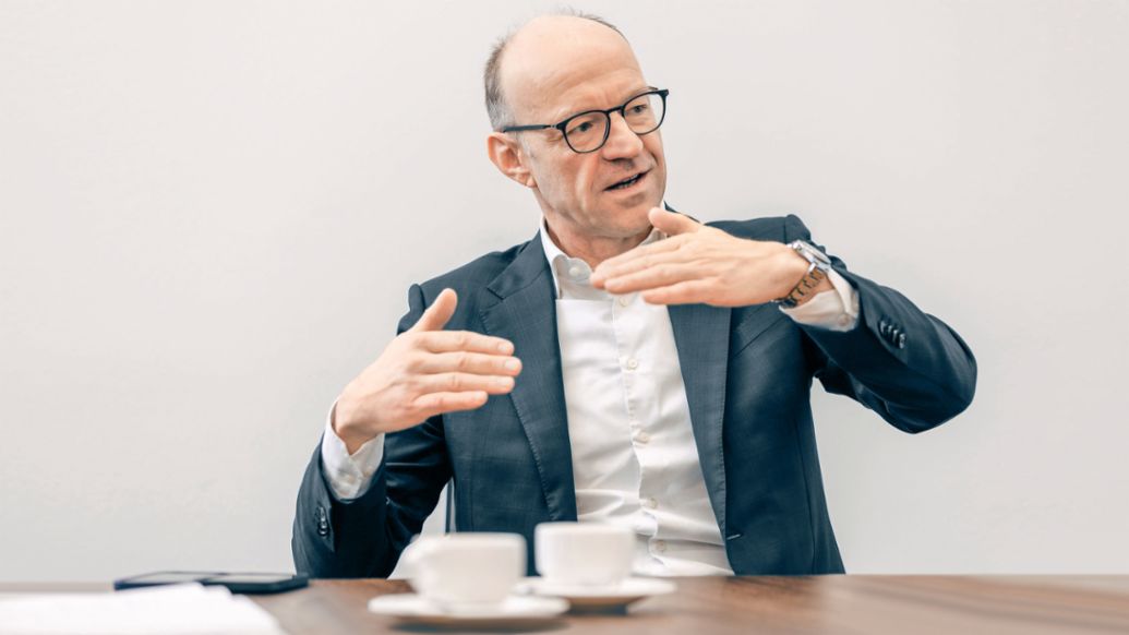 Dr. Arno Antlitz, Vorstand Finanzen und Operatives Geschäft, Volkswagen AG, 2023, Porsche Consulting