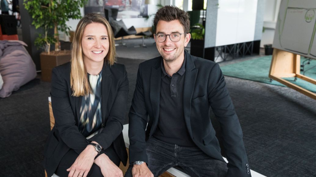 Daniela Fiedler, Sebastian Saxer, Leitung HR Strategie & Employer Branding, 2023, Porsche AG 