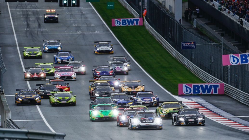 Porsche 911 GT3 R, Team75 Bernhard (#75), Laurin Heinrich (D), DTM, 2023, Porsche AG