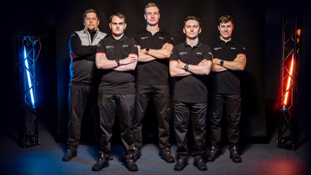 Philip Stamm, Dayne Warren, Mack Bakkum, Joshua Rogers, Mitchell deJong, Porsche Coanda Esports Racing Team, 2023, Porsche AG
